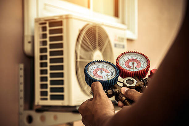 Professional Hvac technician working in Ingram, TX